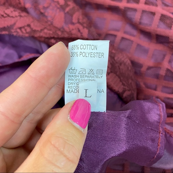 Burgundy Lace Midi Dress - Picture 5 of 5